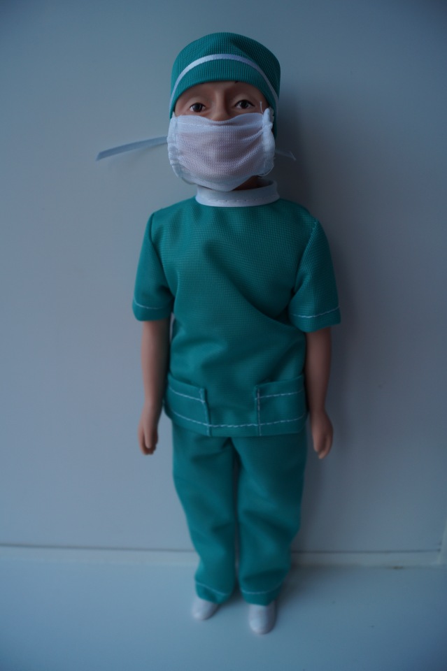 Первая выписка ноября. Починка шейного крепления у Братц, утерянная кисть восстановлена, как привести в порядок фабричную