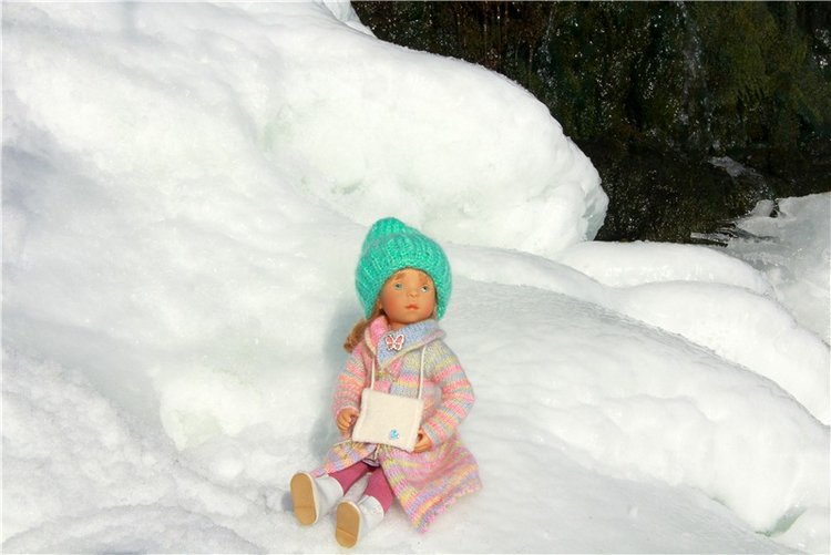 Зимняя прогулка Сони. Уникальная кукла от Сильвии Наттерер