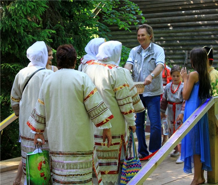 "Троицкие гуляния" в Василёво, 2019 год, заключительная часть. Архитектурно-этнографический музей под открытым небом Василёво