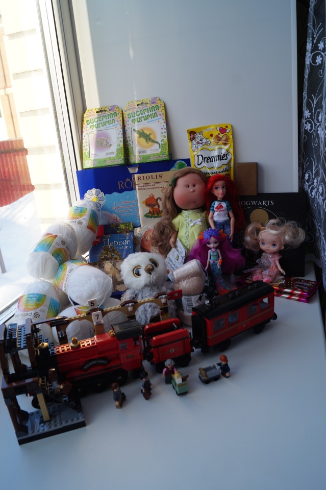 Посылочка с подарками от подруги