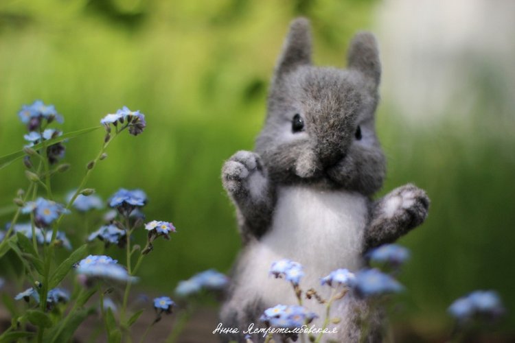 Заинька — Валяные игрушки из шерсти: сухое валяние (фото 9)