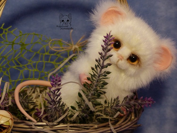 Мышонок Белый Пух — Игрушки в смешанной технике (мех и глина): Арт (фото 5)