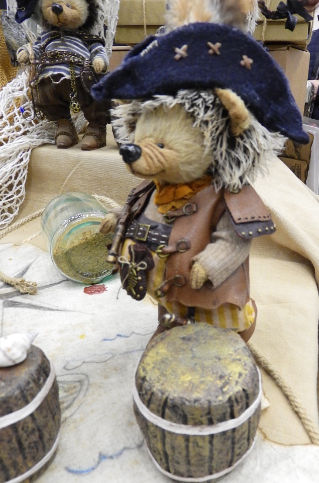 XV Международный осенний салон авторских кукол на Тишинке с 4 по 6 октября 2019 года в Москве. ЁЖИКИ