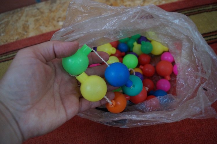 Откроем коробки из детского сада