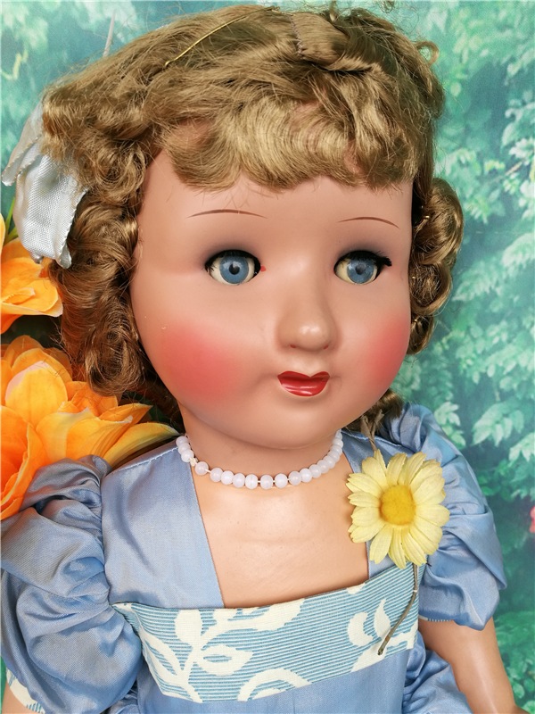 Розы и жемчуг… На них посмотри... Кукла Hans Volk на фоне интерьера (фото 9)