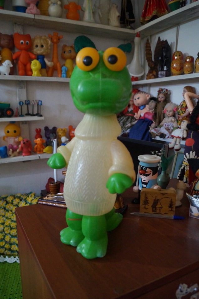 Обзор пластмассовых игрушек СССР, которые живут в моём музее | Бэйбики Обзор пластмассовых игрушек СССР, которые живут в моём музее