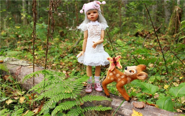 Имани. Прогулка в осенний лес. Mini Imani от Kaye Wiggs