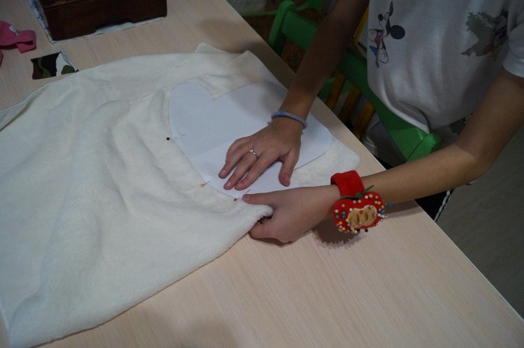 Агаша сшила подарок для сестры на новый год и купальник для Свег LOL OMG (фото 8)