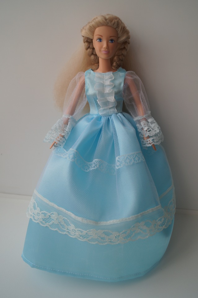 Первая выписка марта. Чебурашка здоров, Братц из серии Sea Stunnerz обрела сменные ножки