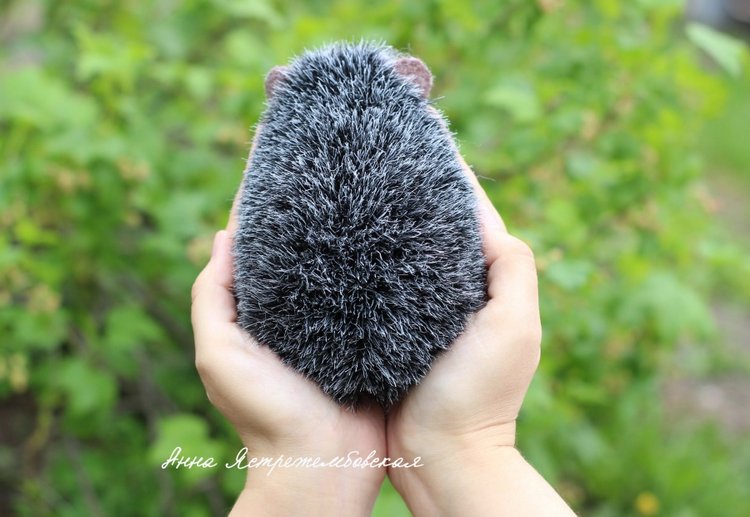 Ёжинька — Валяные игрушки из шерсти: сухое валяние