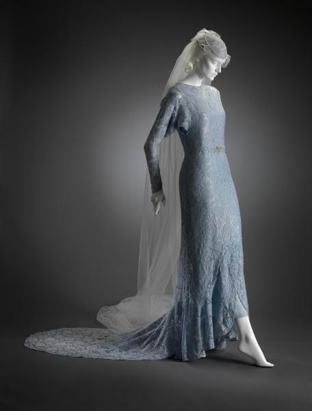 Свадебные платья прошлых эпох (фото 10)