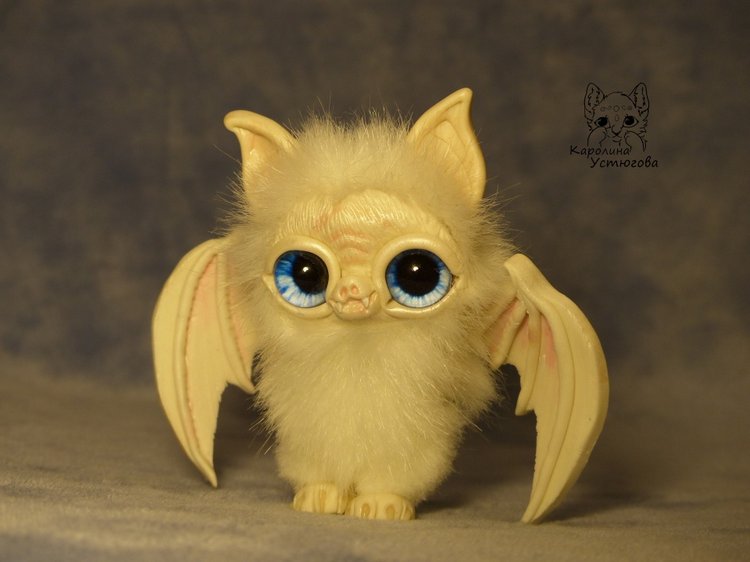 Летучие мышки, белые. Мы наконец-то успели на Хеллоуин