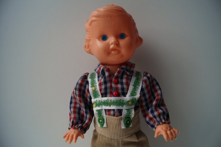 Первомайская выписка: чистка содой, ремонт пищалки, сшит Баварский костюм и реанимация брошенок