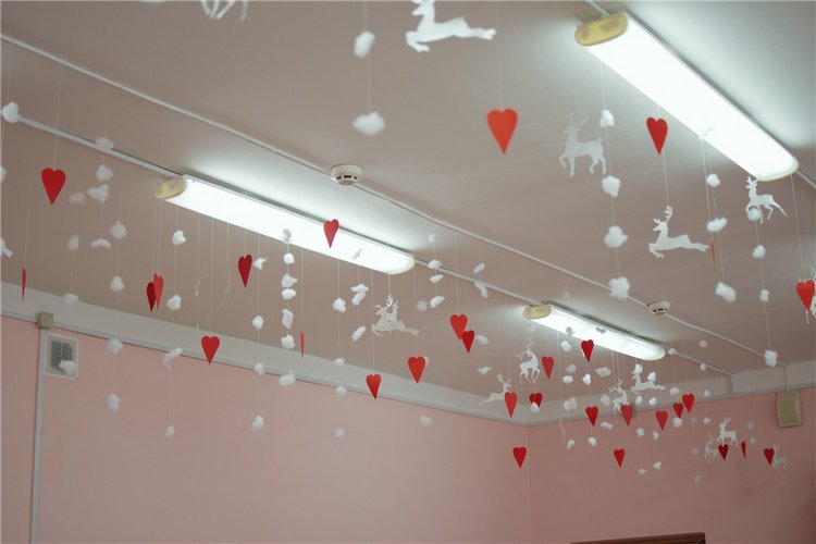 "...мир черно-белый весь разрисуют чудаки!"