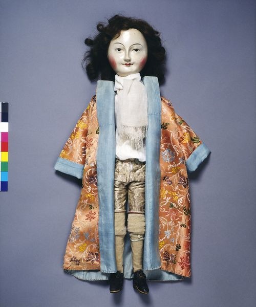 Старинные куклы и их одежда (фото 3)