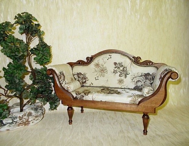 Диванчик для кукол 16"-18" (фото 5)