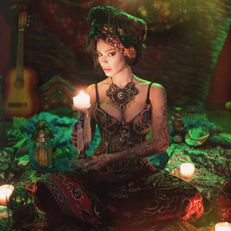 Волшебные миры Маргариты Каревой