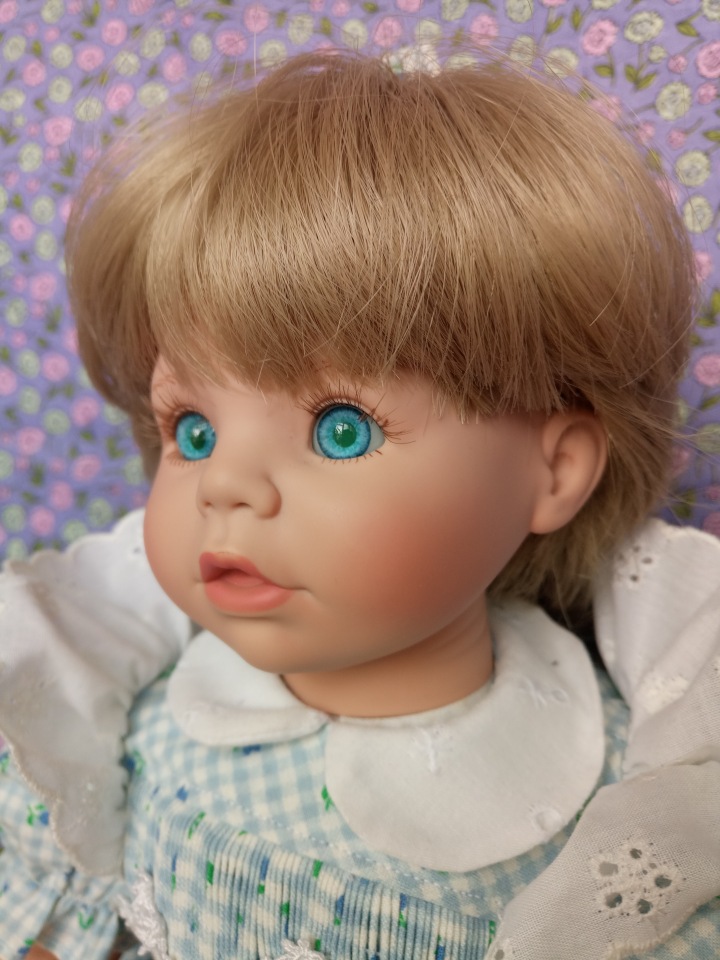 Красивая девочка от Susan Wakeen