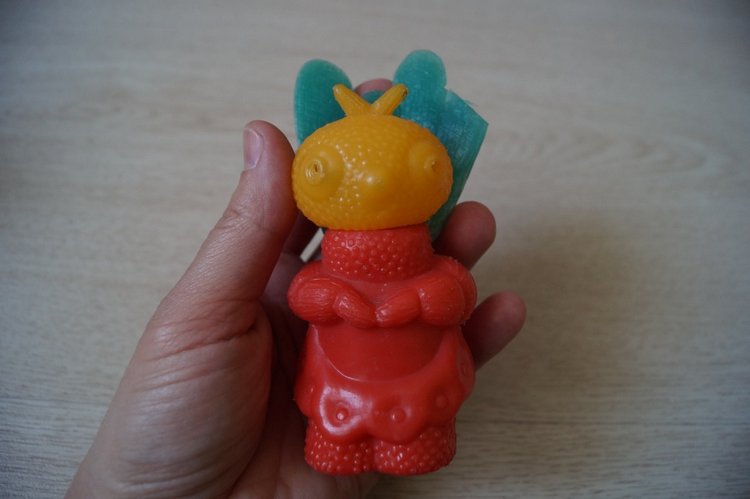 Коробка советских игрушек из бабушкиного дома