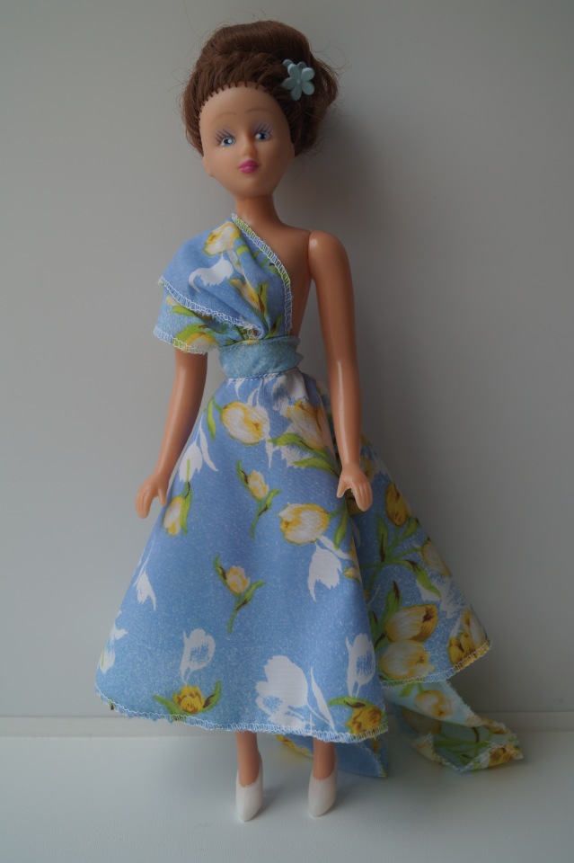 Первая июльская выписка. Две разные поломки шейного крепления - исправляем. Санаторий для кукол. И новые пациенты