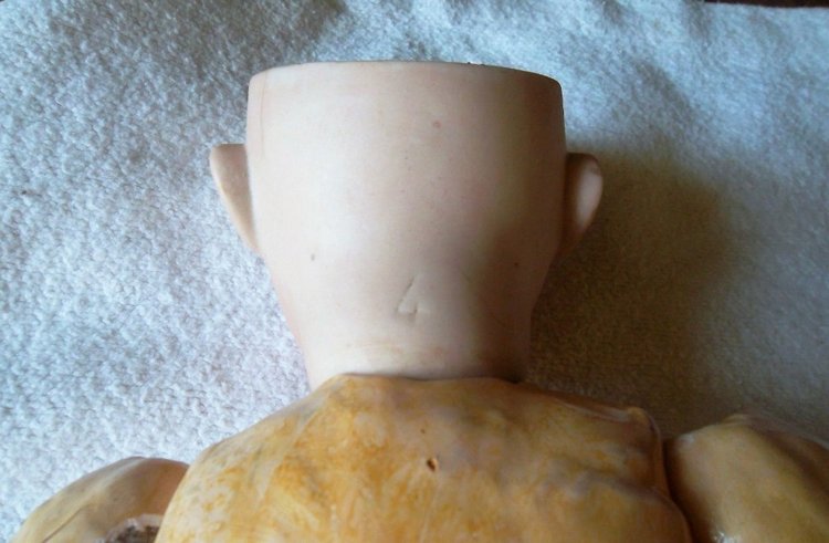 Помощь в опознании антикварной куклы (фото 5)