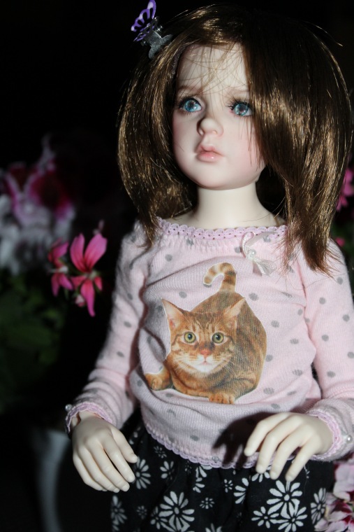 Вечерний сад. Розочка в пижамке