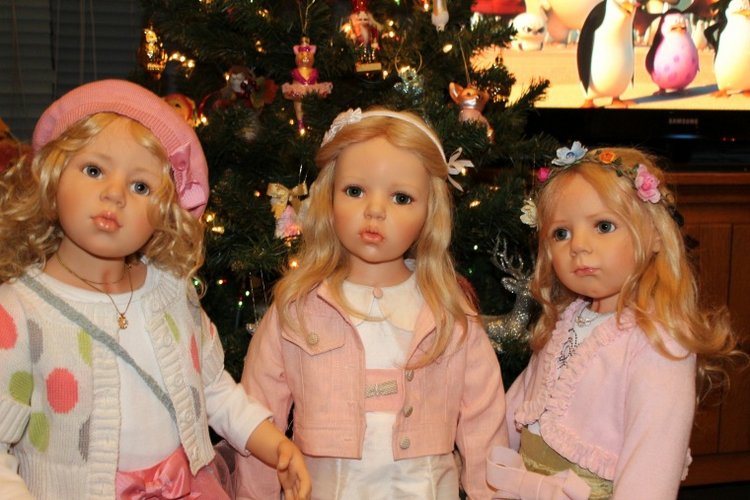 Новогодняя елка с моими куклами от Hildegard Gunzel