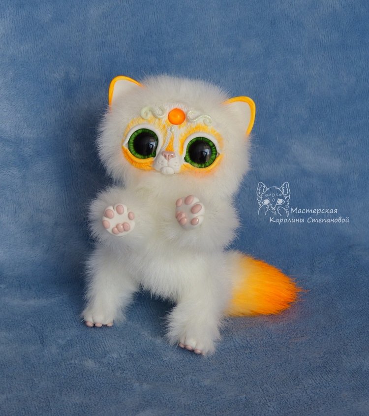 Котик Мирис играет с утенком и совятами (фото 4)