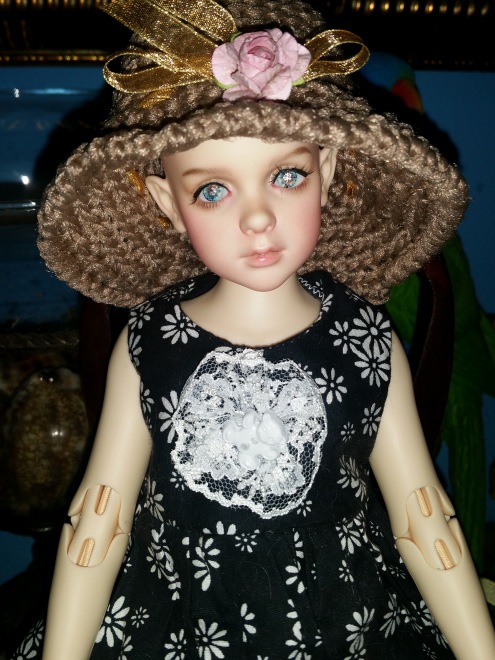 В поисках образа. Розочка примеряет парички. Опросник (фото 5)