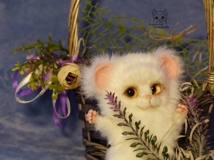 Мышонок Белый Пух — Игрушки в смешанной технике (мех и глина): Арт