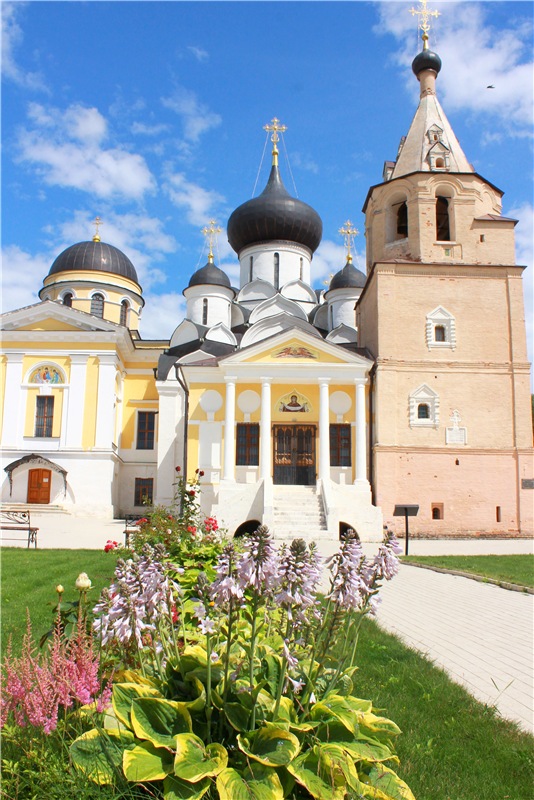Любимая Старица. Свято-Успенский мужской монастырь