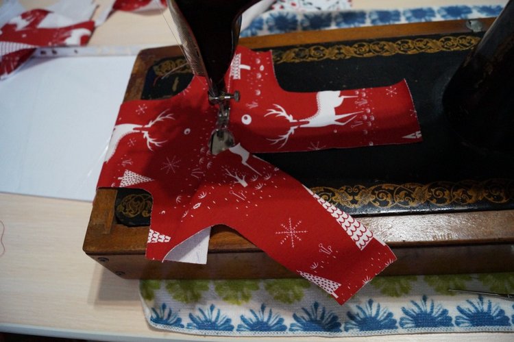 Первая январская выписка, в кругу большой и дружной семьи Жени и Антона. Женечку перепрошила, Антону восстановила цвет