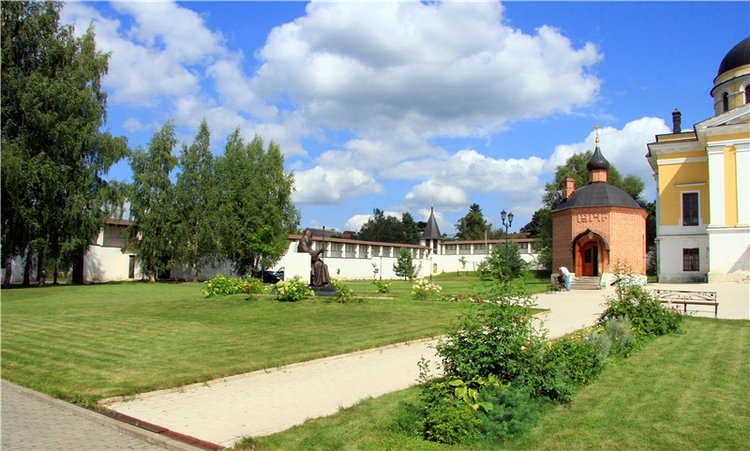 Августовская прогулка в Берново. Zwergnase Mischa