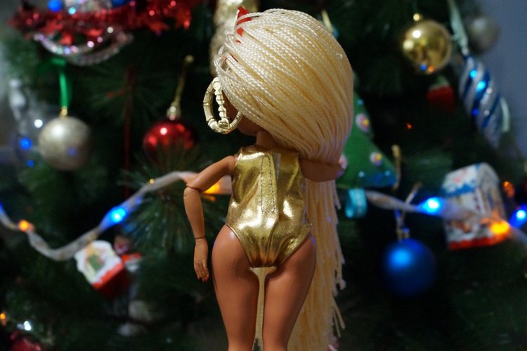 Агаша сшила подарок для сестры на новый год и купальник для Свег LOL OMG (фото 4)