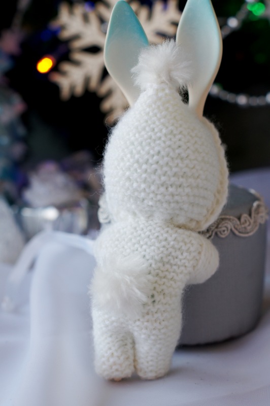 Зайка беленький под елочкой сидел... Dollzone Rabbit Senna