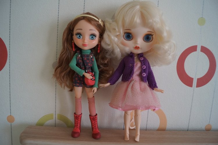 Привет, я Вика! Куклы из серии "Модный шопинг"