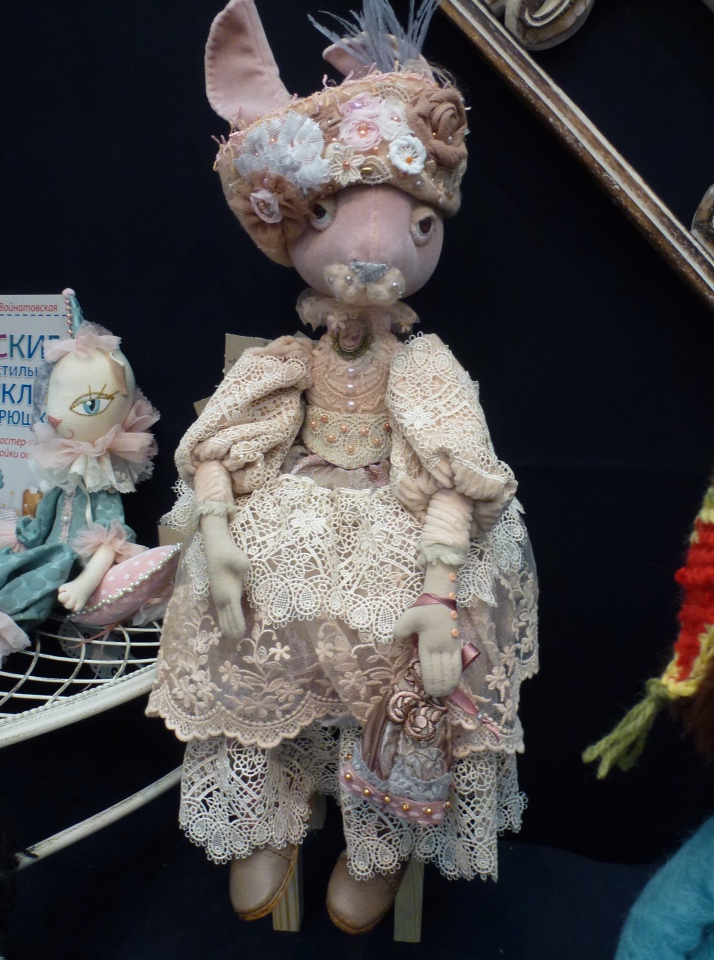 Мой родной любимый город, выставка Мишек и немного о Москве