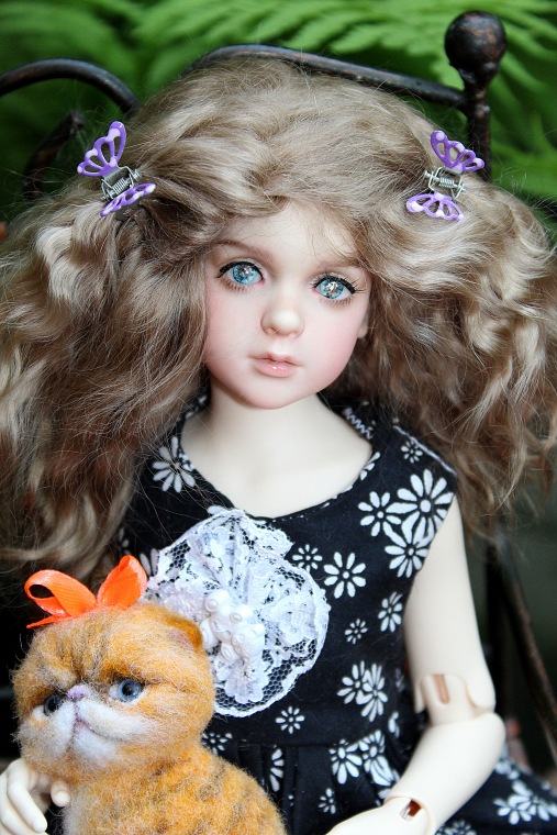 Поиск образа для Розочки. Знакомство с садом