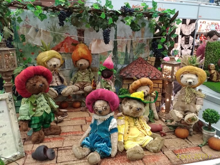 XV Международный Салон Авторских кукол на Тишинке моими глазами. Часть II