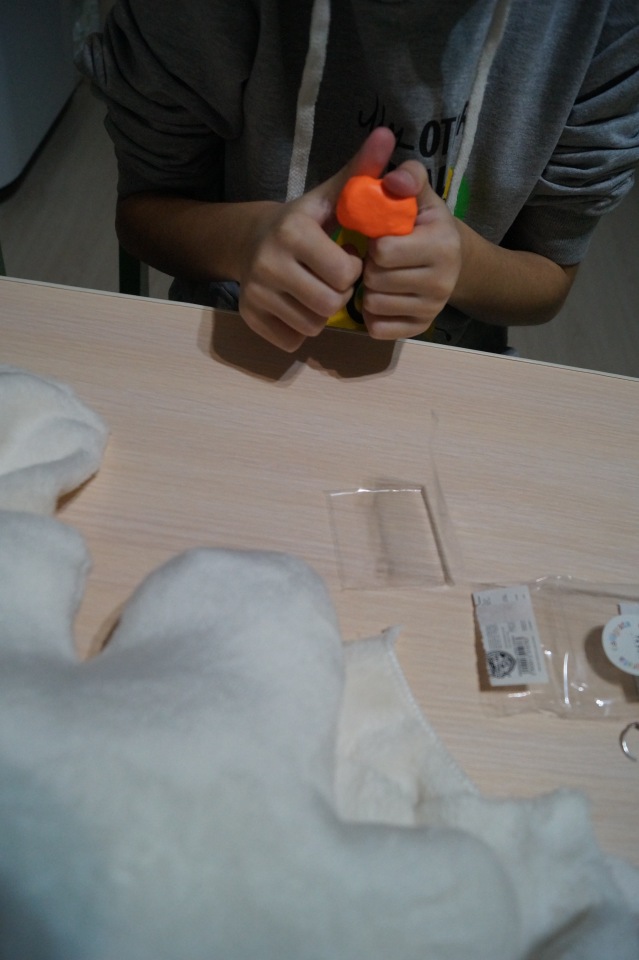 Агаша сшила подарок для сестры на новый год и купальник для Свег LOL OMG