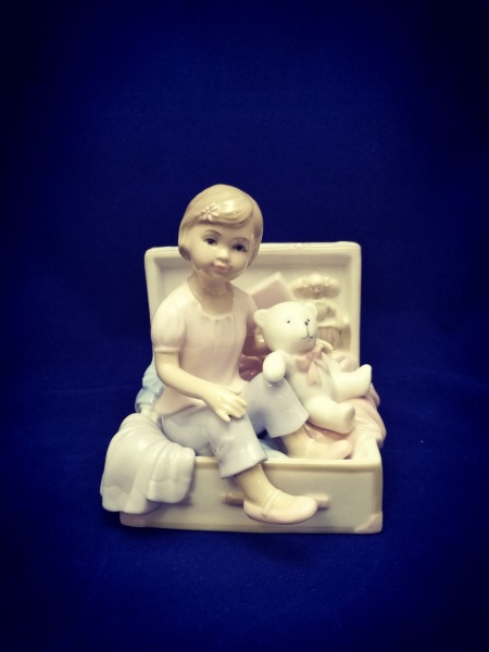 Еще одна коллекция: фарфоровые детки с мишками (фото 2)