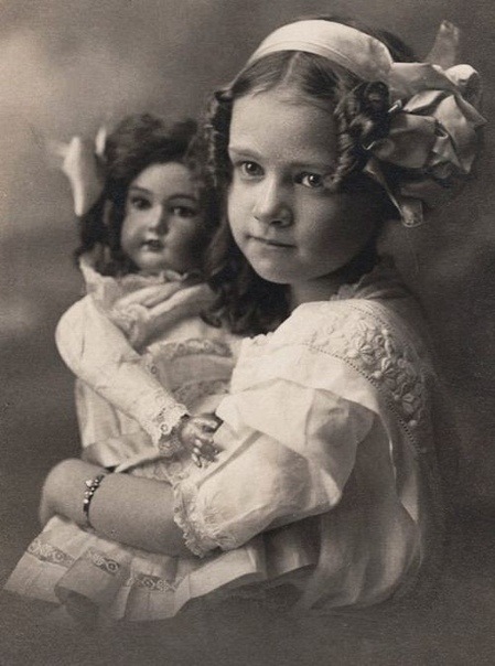 Мгновения жизни застывшие в фото или девочки другой эпохи