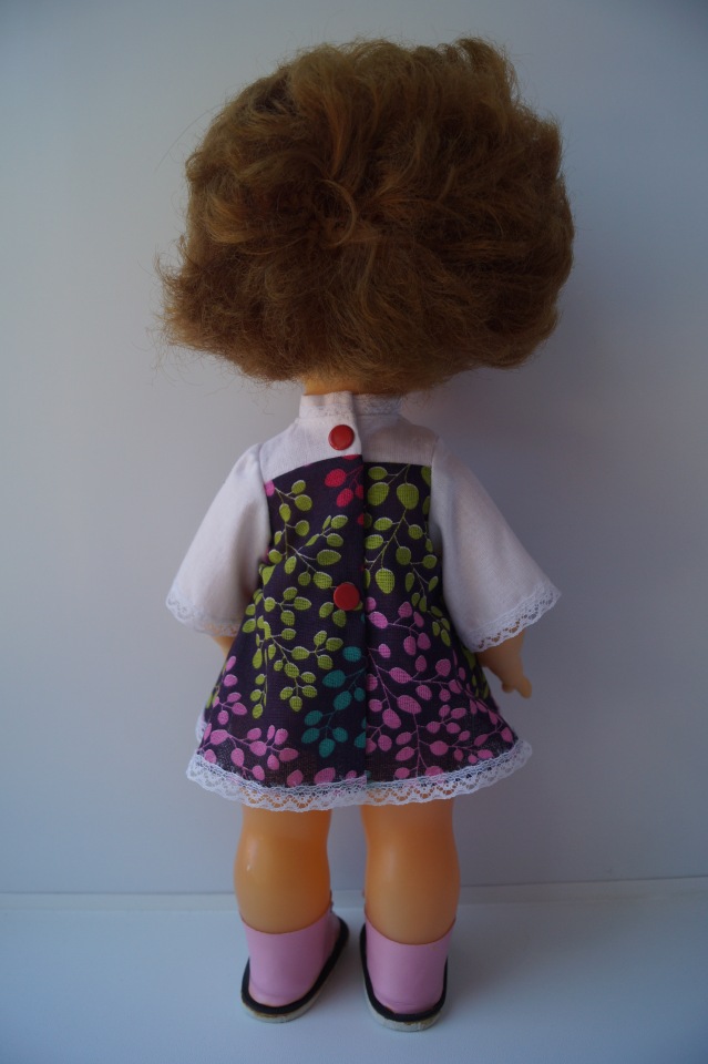 Третья июльская выписка. Вылечила восемь кукол СССР! И всем сшила наряды - за неделю