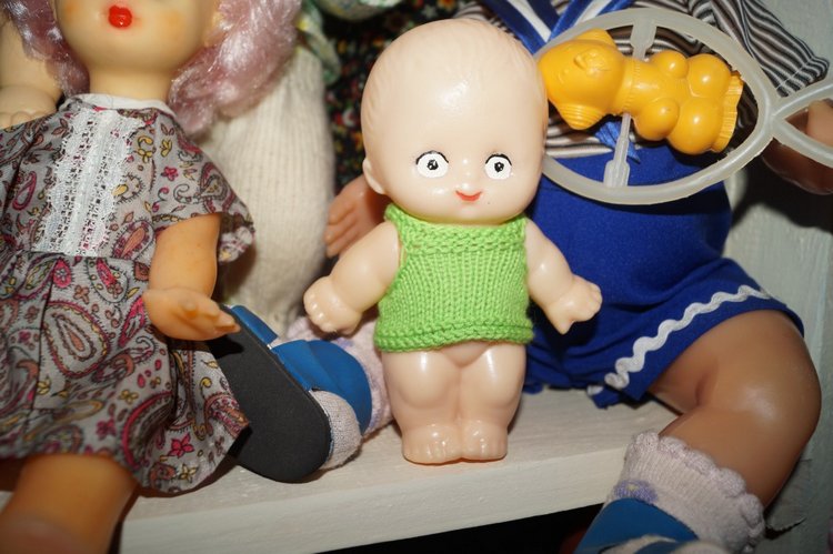 Третья июльская выписка. Вылечила восемь кукол СССР! И всем сшила наряды - за неделю