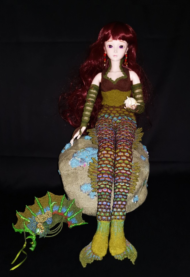 Всё в этом мире связано - даже камни... Русалочка