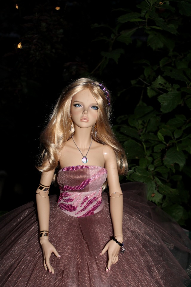 Мисс Бэйбики 2019. Бианка и волшебный цветок. Вечерняя прогулка по саду