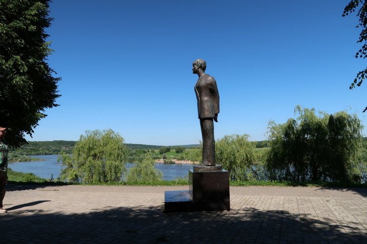 Вместе весело гулять по... Тарусе. Вихтели Линка и Алёнка