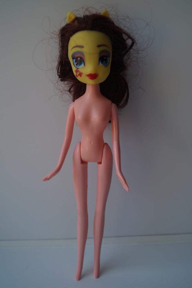 Первая июльская выписка. Две разные поломки шейного крепления - исправляем. Санаторий для кукол. И новые пациенты