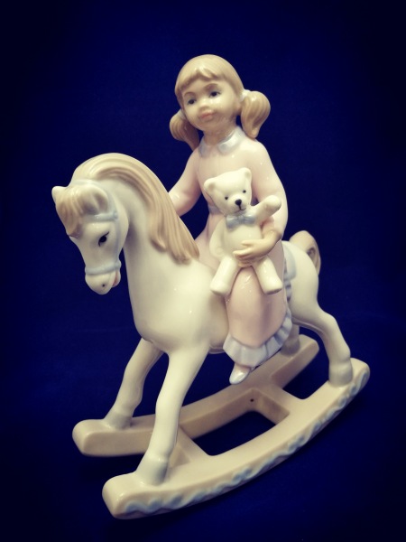Еще одна коллекция: фарфоровые детки с мишками (фото 4)