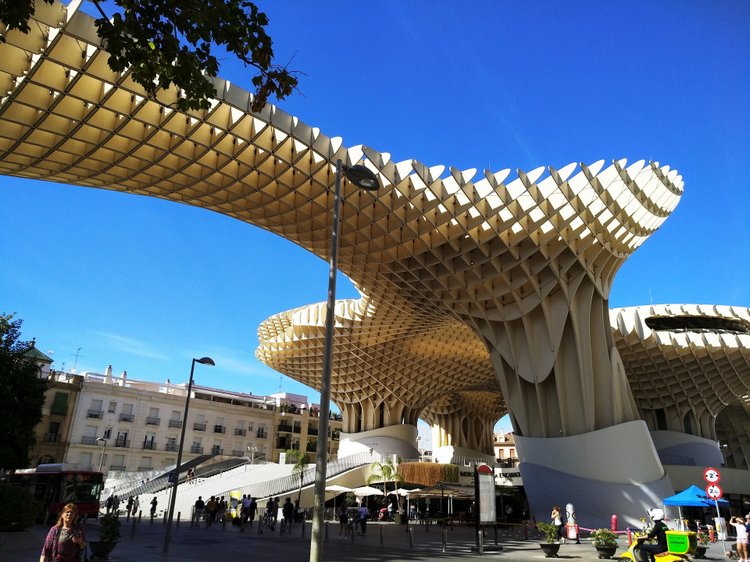 Тайна моего имени. Часть 8. Продолжение. Испания, Севилья. Удивительные вещи